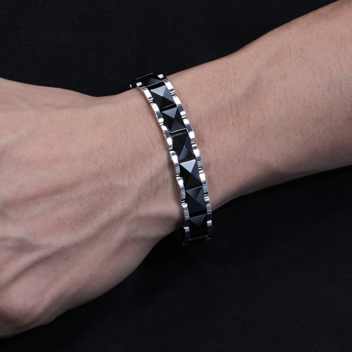 ARADOO Minimalist พีระมิดออกแบ - Ceramic Link Bracelet บทวิจารณ์และราคา